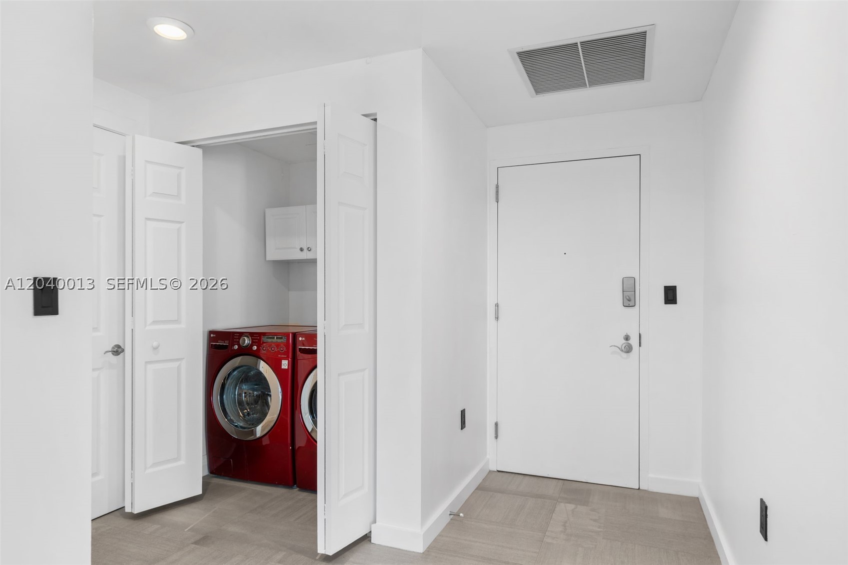 DUO CONDOMINIUM WEST - Residential