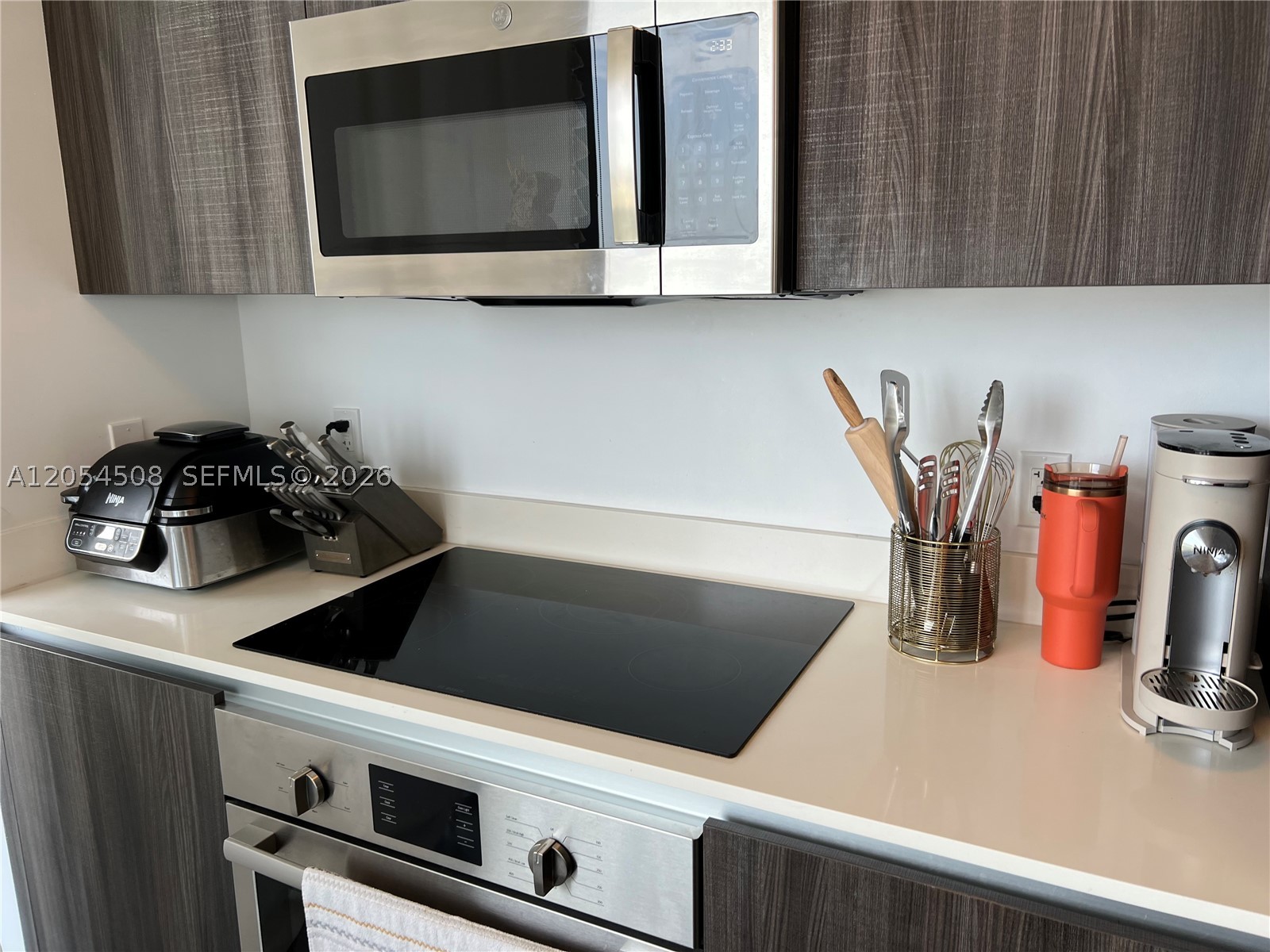 ARIA ON THE BAY CONDO - Residential Lease