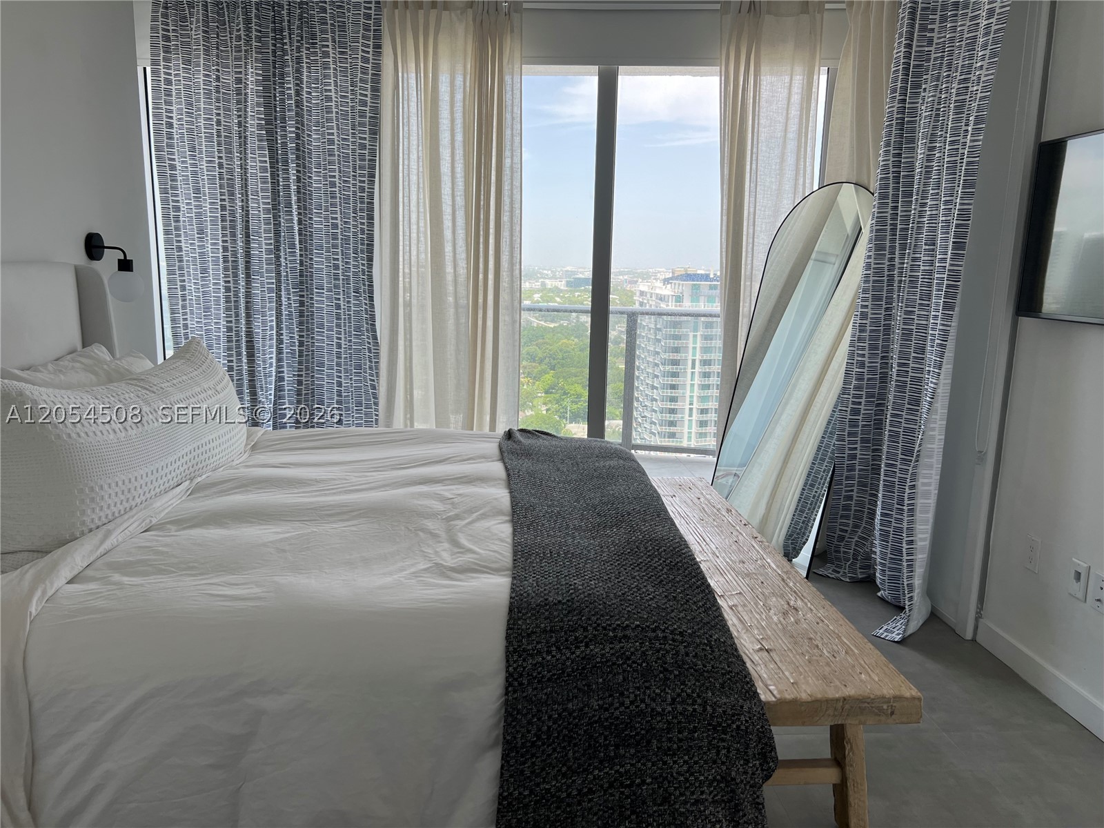 ARIA ON THE BAY CONDO - Residential Lease