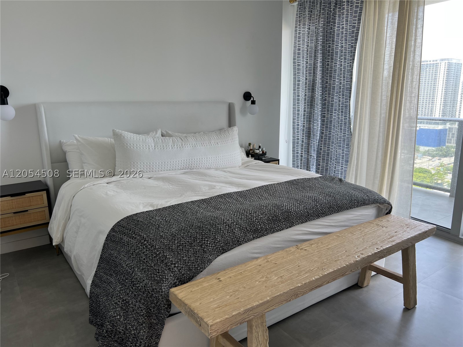 ARIA ON THE BAY CONDO - Residential Lease