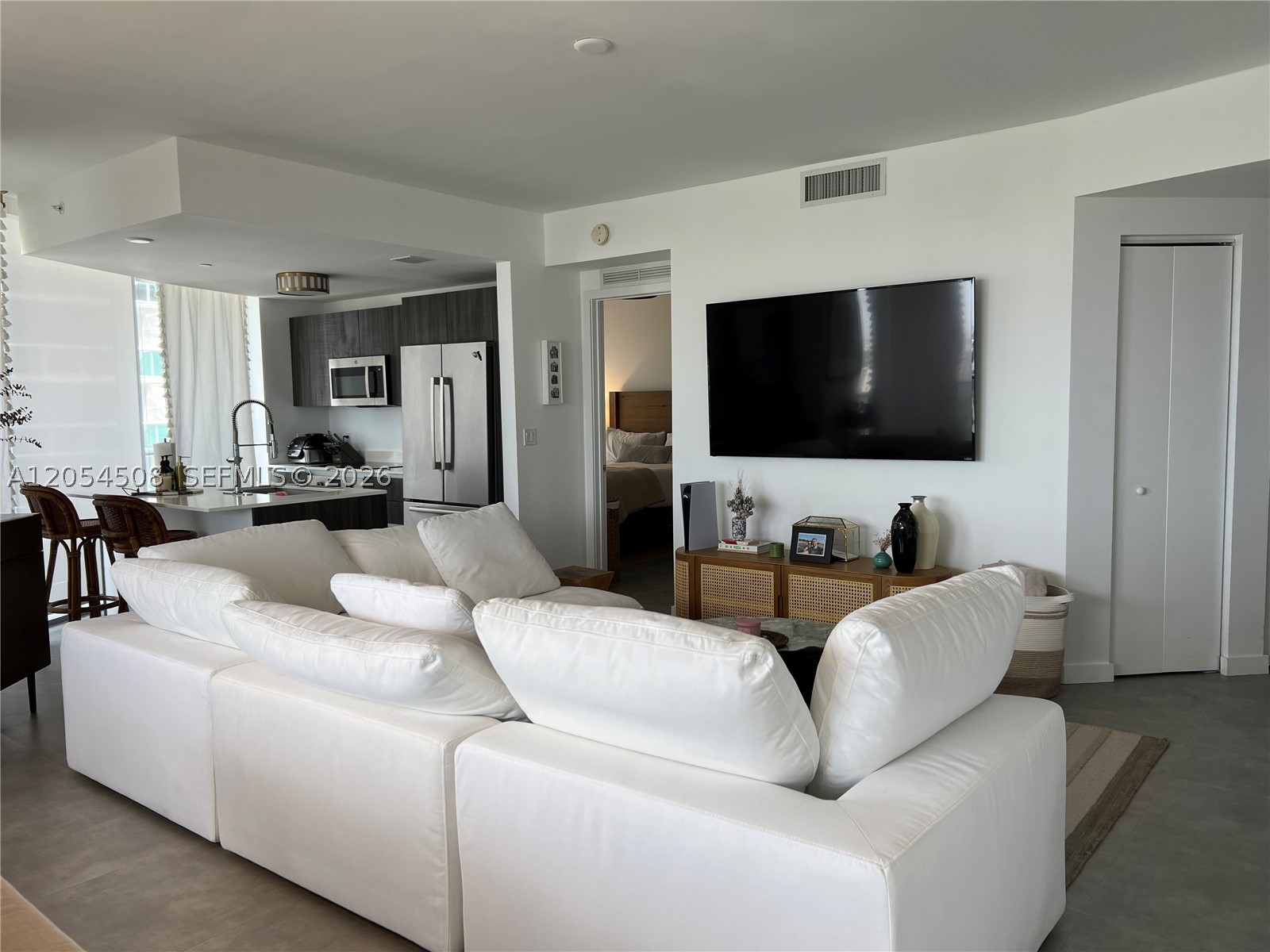 ARIA ON THE BAY CONDO - Residential Lease