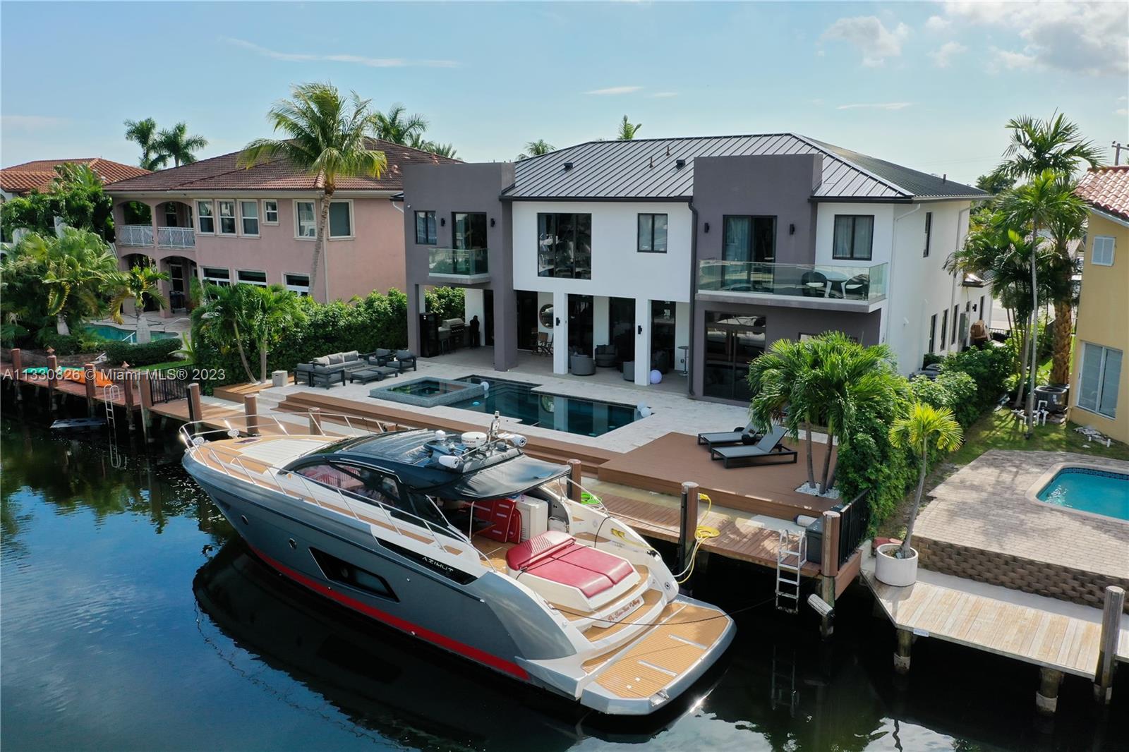 CORAL KEY VILLAS 5TH SEC - Residential