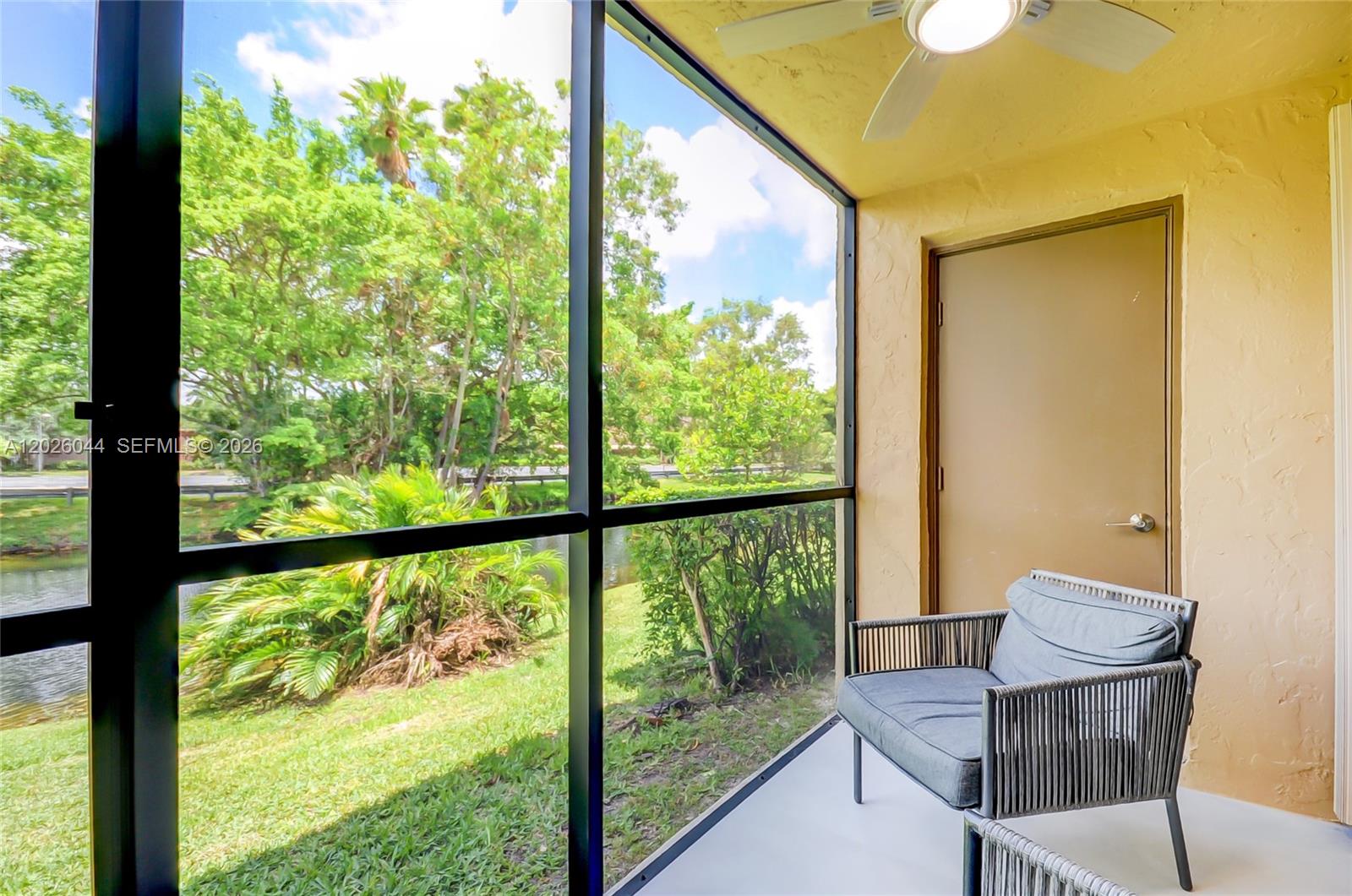 RACQUET CLUB APTS AT BONA - Residential
