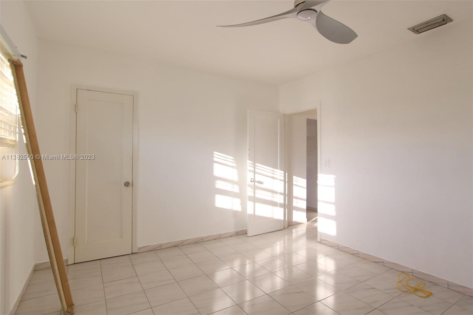 SUGAR TREE GROVE SUB - Residential Lease