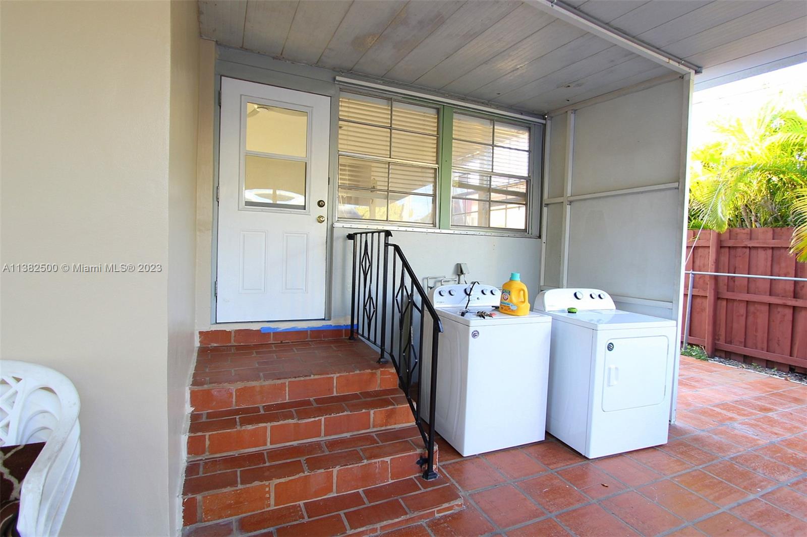 SUGAR TREE GROVE SUB - Residential Lease