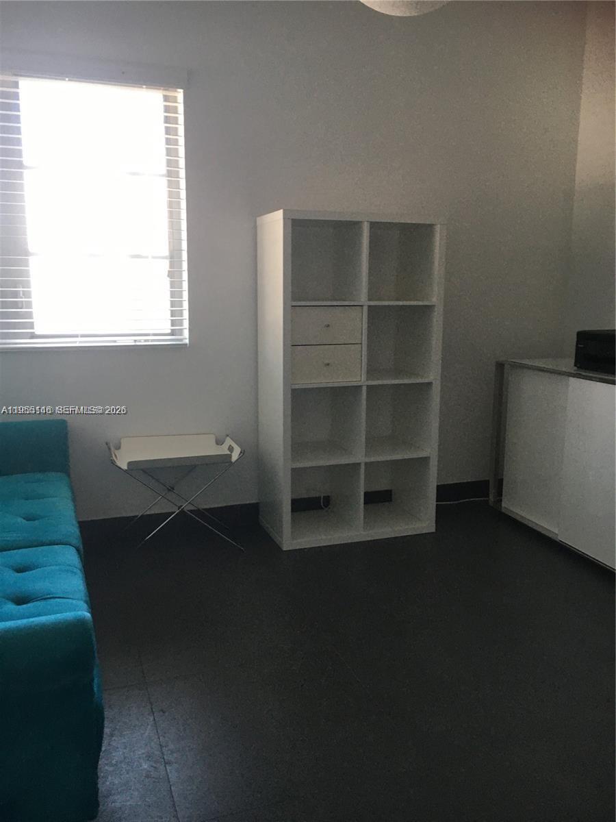 THE EVELYN CONDO - Residential Lease
