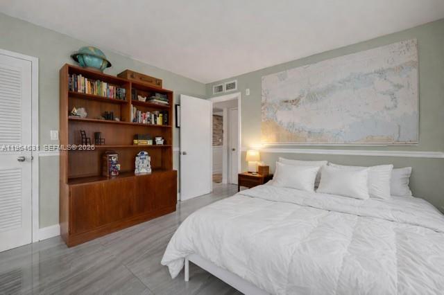 CRICKET CLUBHOUSE CONDO - Residential