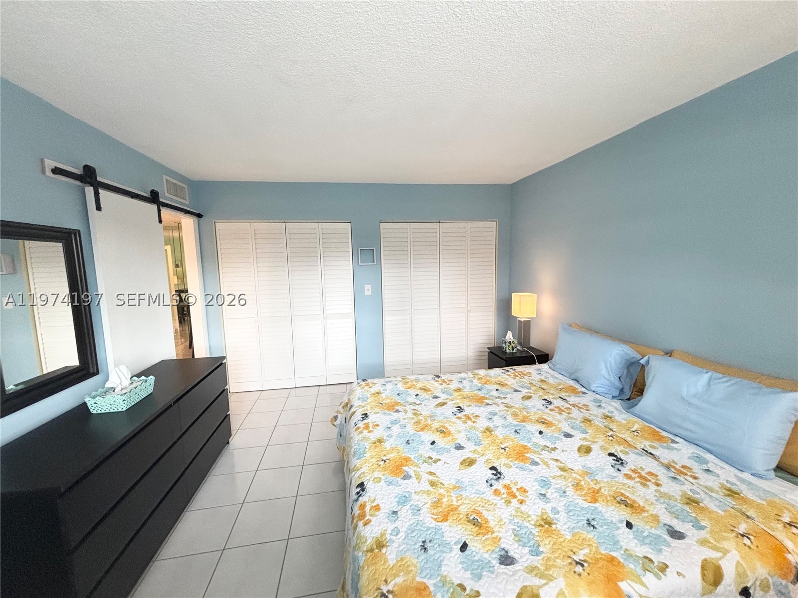 BEVERLY HILLS CONDO NUMBE - Residential