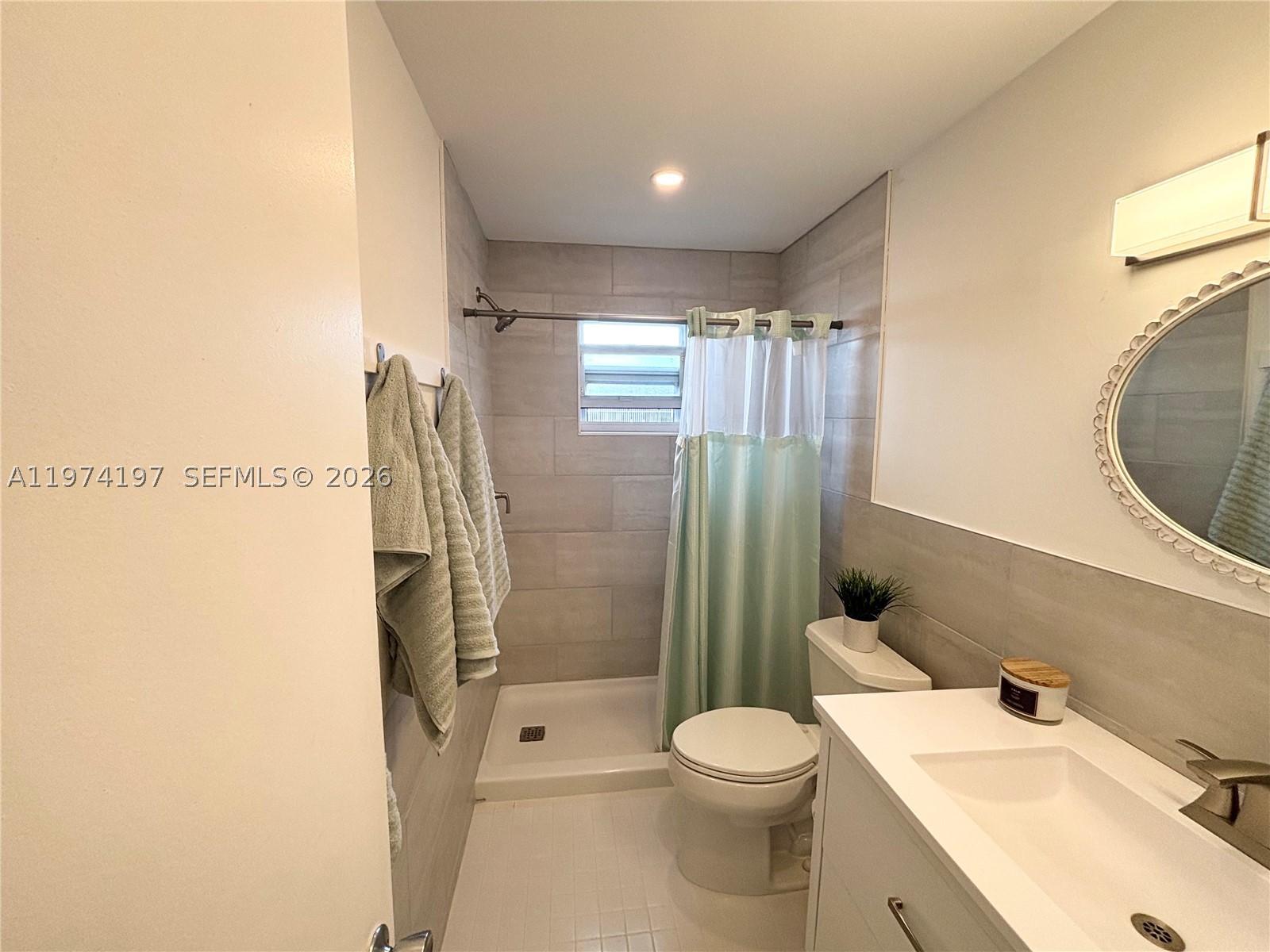 BEVERLY HILLS CONDO NUMBE - Residential