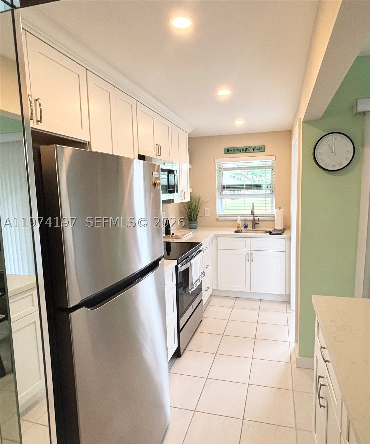 BEVERLY HILLS CONDO NUMBE - Residential