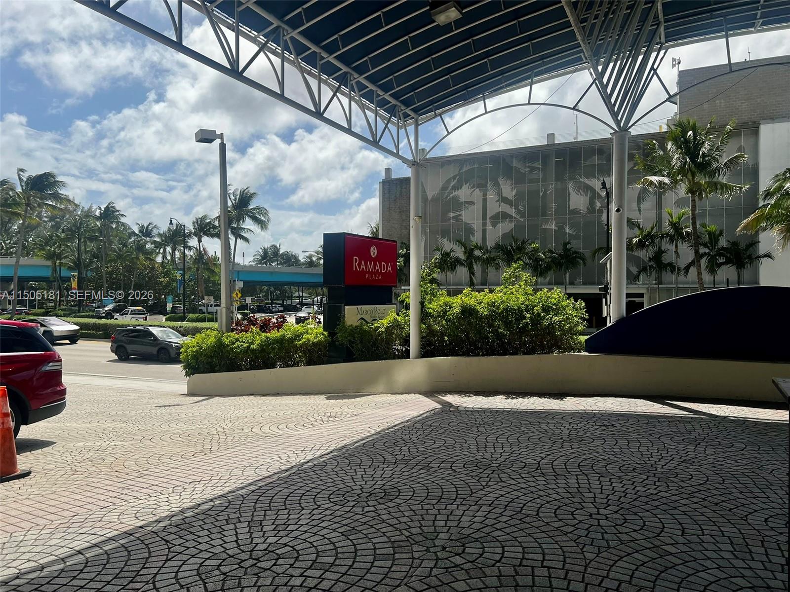 AVENTURA BEACH CLUB - Residential