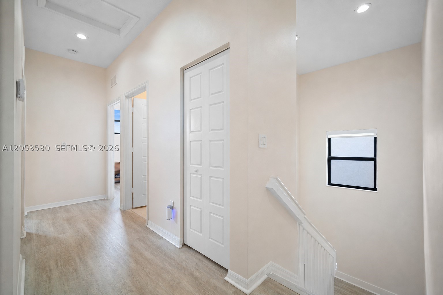 CHAMPION LAKES - Residential