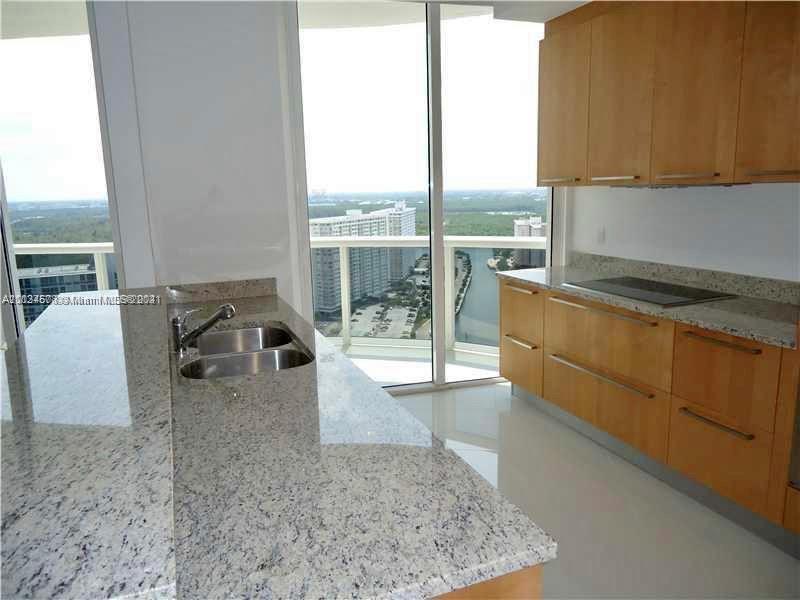 TDR TOWER III CONDO - Residential Lease