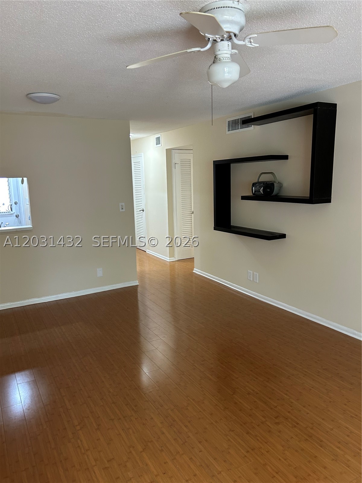 MEADOWBROOK TOWERS CONDO - Residential Lease