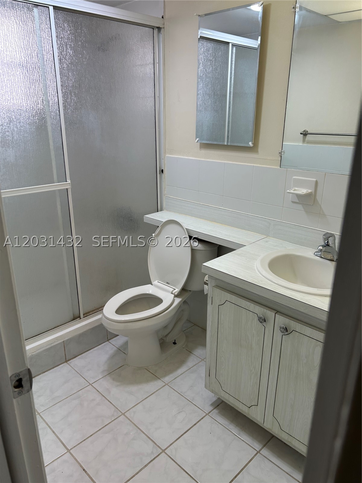 MEADOWBROOK TOWERS CONDO - Residential Lease