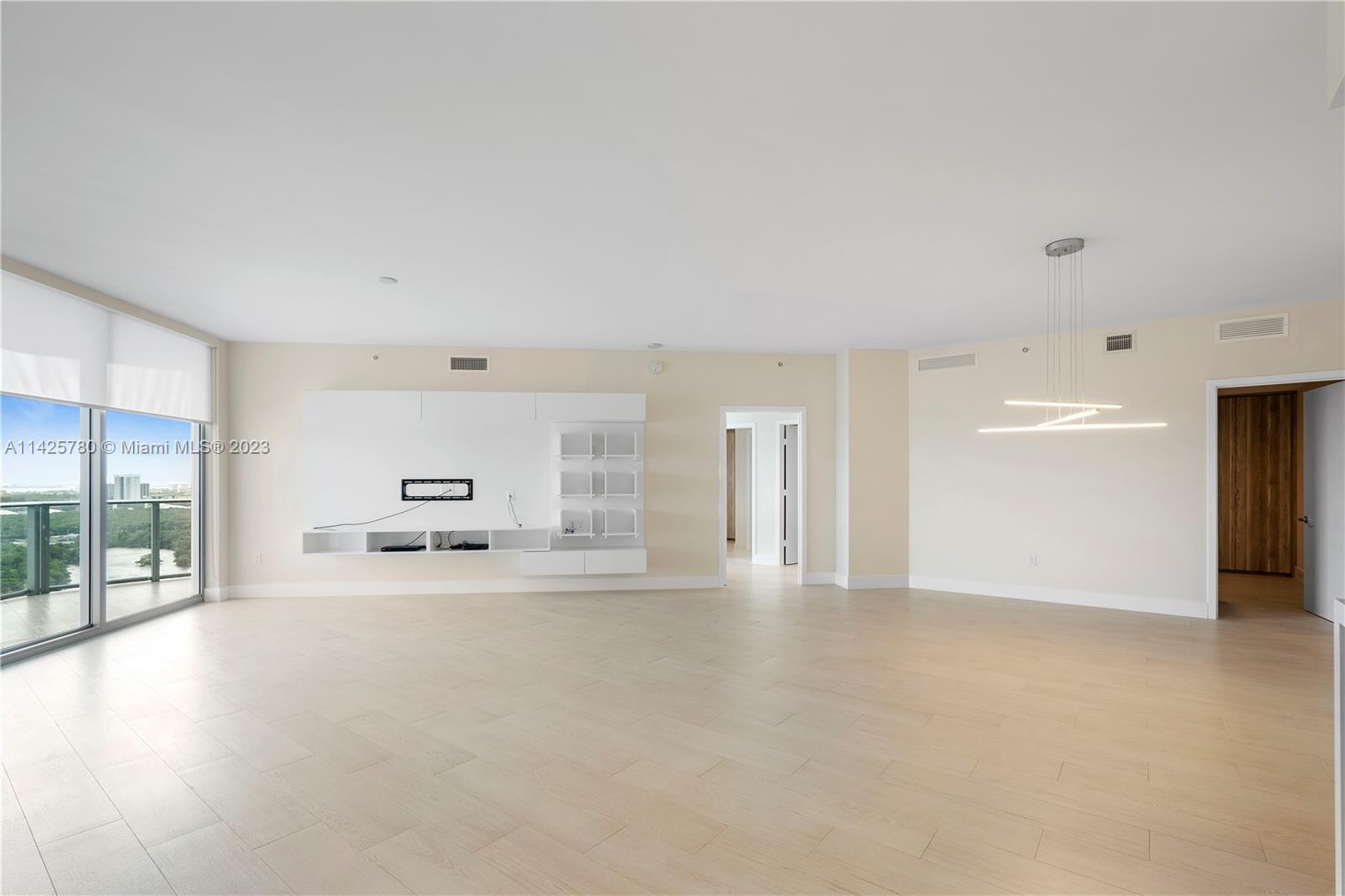 MARINA PALMS RESIDENCES - Residential Lease