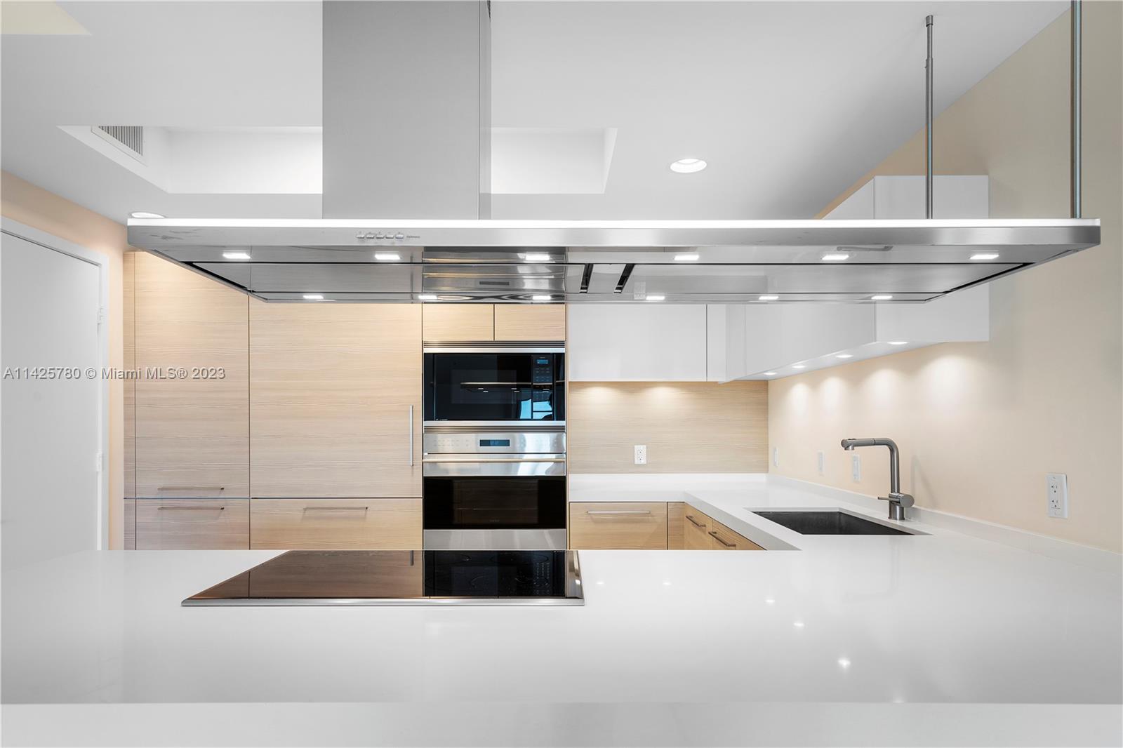 MARINA PALMS RESIDENCES - Residential Lease