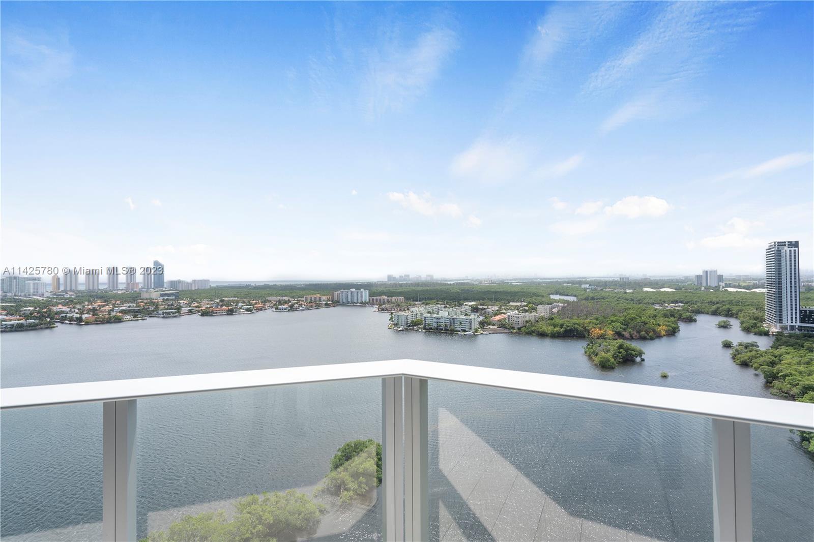 MARINA PALMS RESIDENCES - Residential Lease