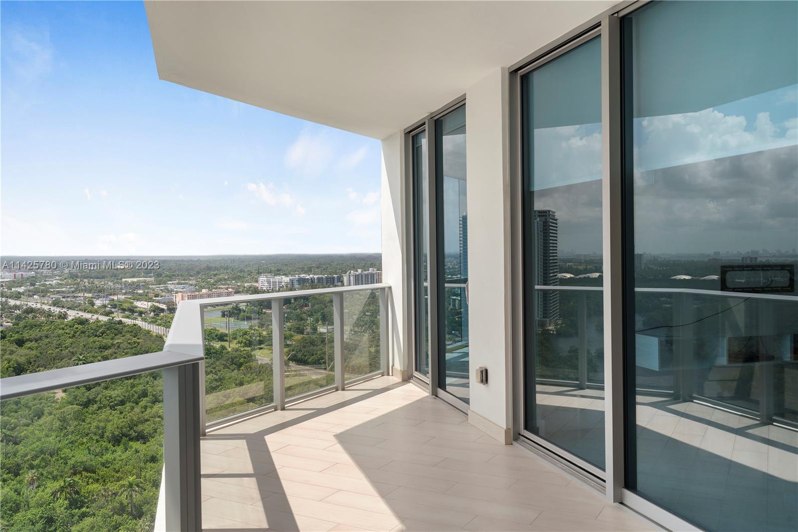 MARINA PALMS RESIDENCES - Residential Lease