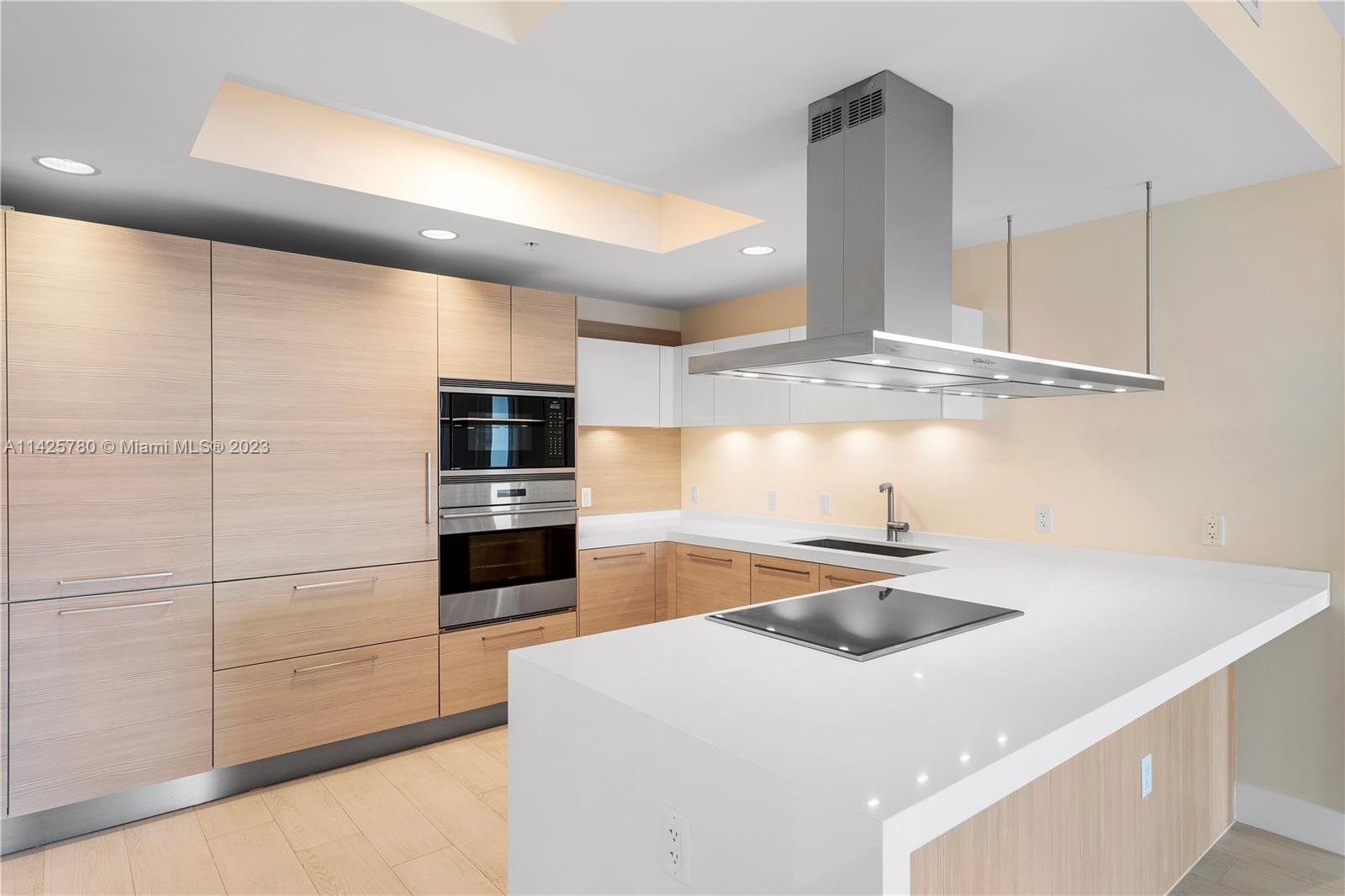 MARINA PALMS RESIDENCES - Residential Lease