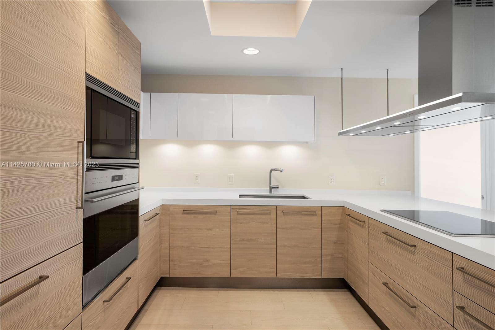 MARINA PALMS RESIDENCES - Residential Lease