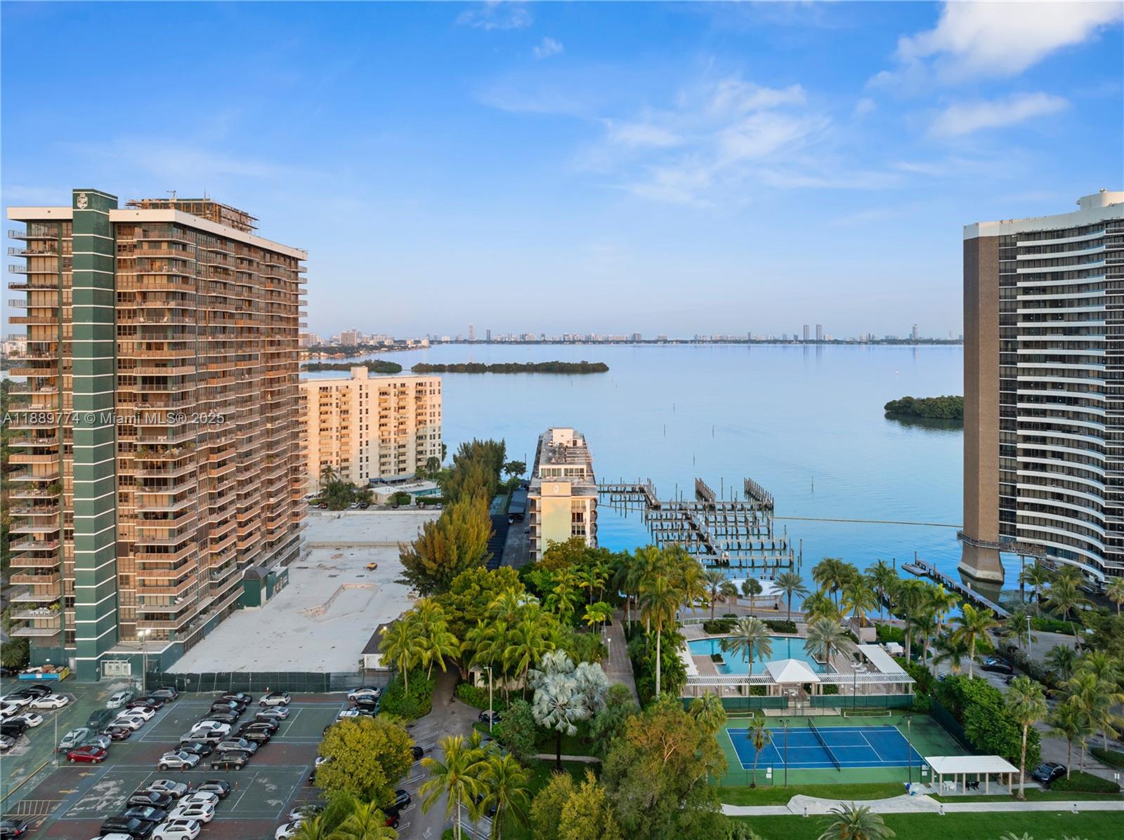 PALM BAY CONDOMINIUM - Residential