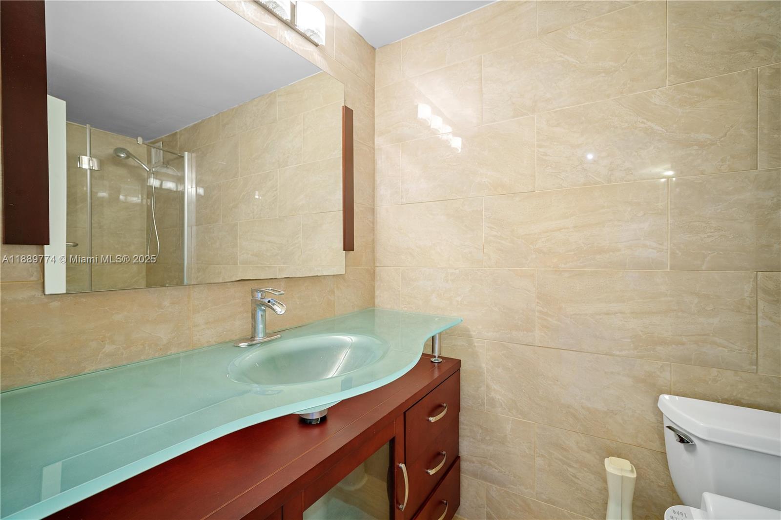 PALM BAY CONDOMINIUM - Residential