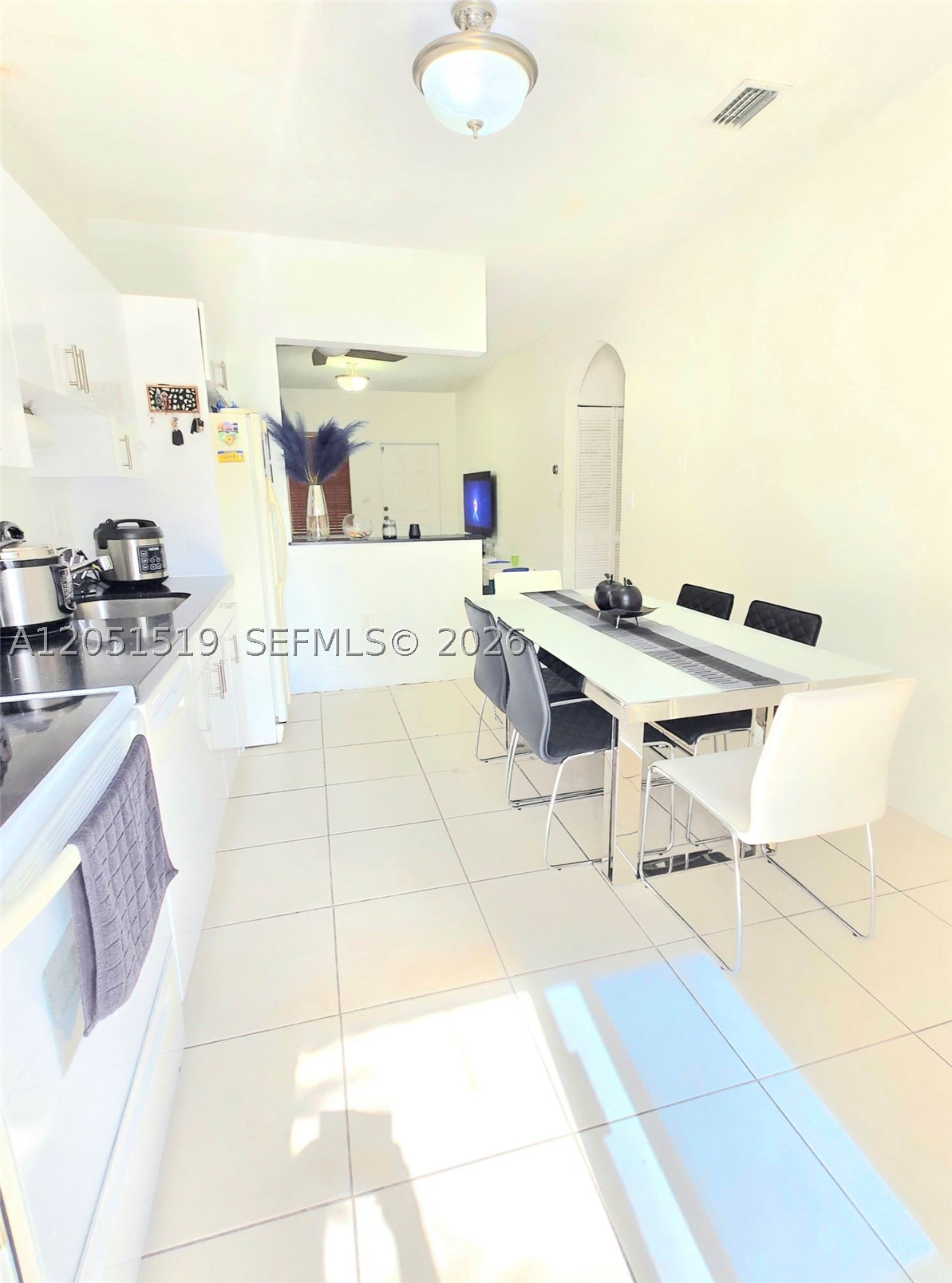 SAN MARCO VILLAS CONDO - Residential Lease