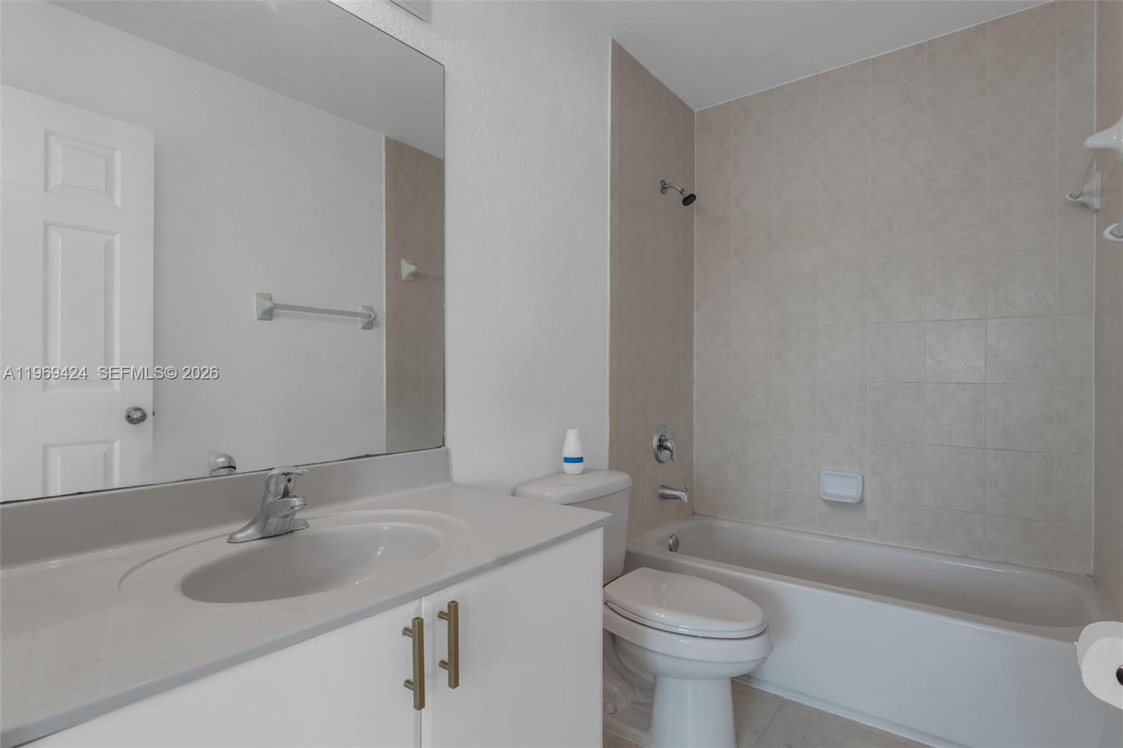 SHOMA TOWNHOMES AT KEYSCO - Residential