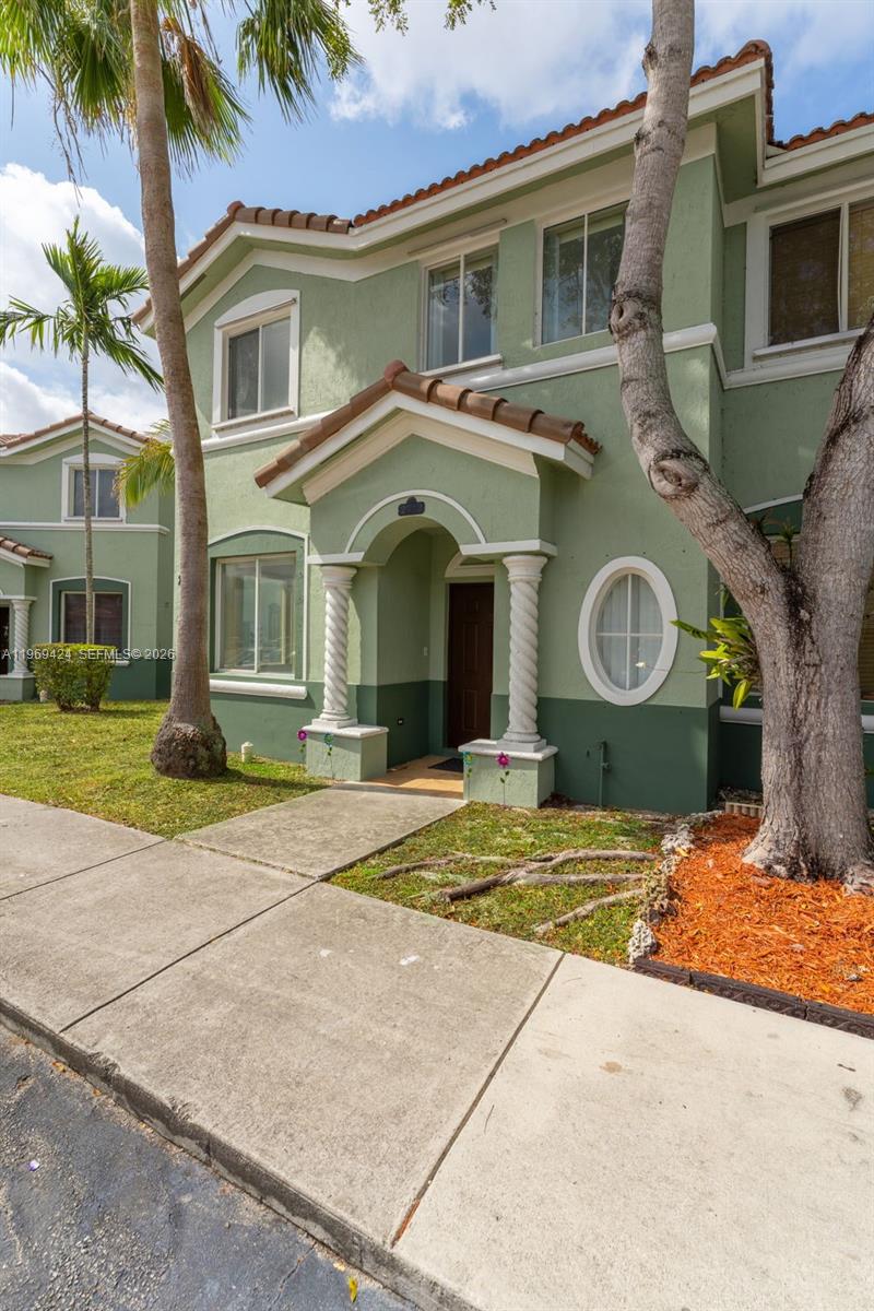 SHOMA TOWNHOMES AT KEYSCO - Residential