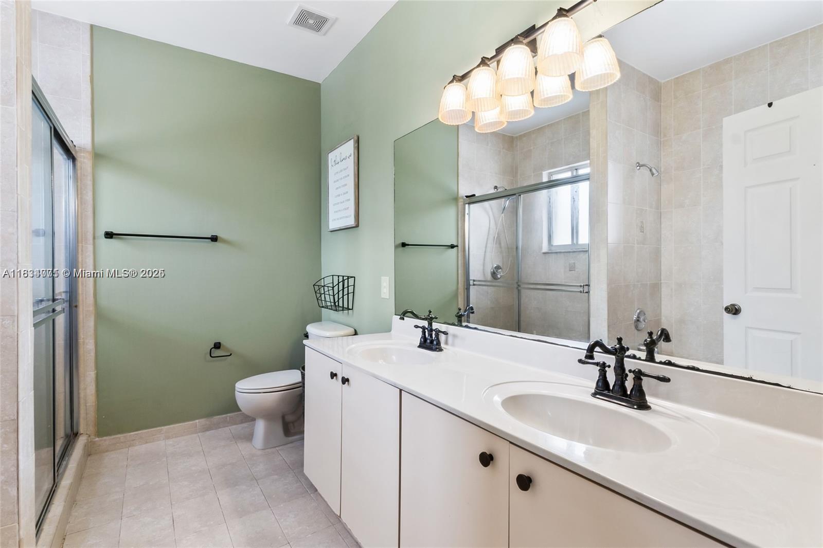 MEGHANS PLACE - Residential