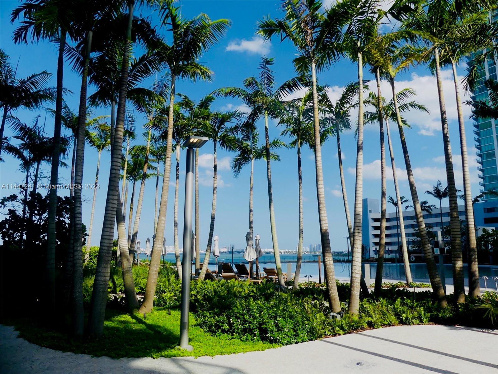 PARAISO BAY CONDO - Residential