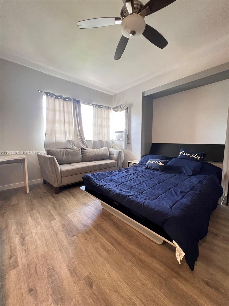 DIPLOMAT GOLF & RACQUET C - Residential