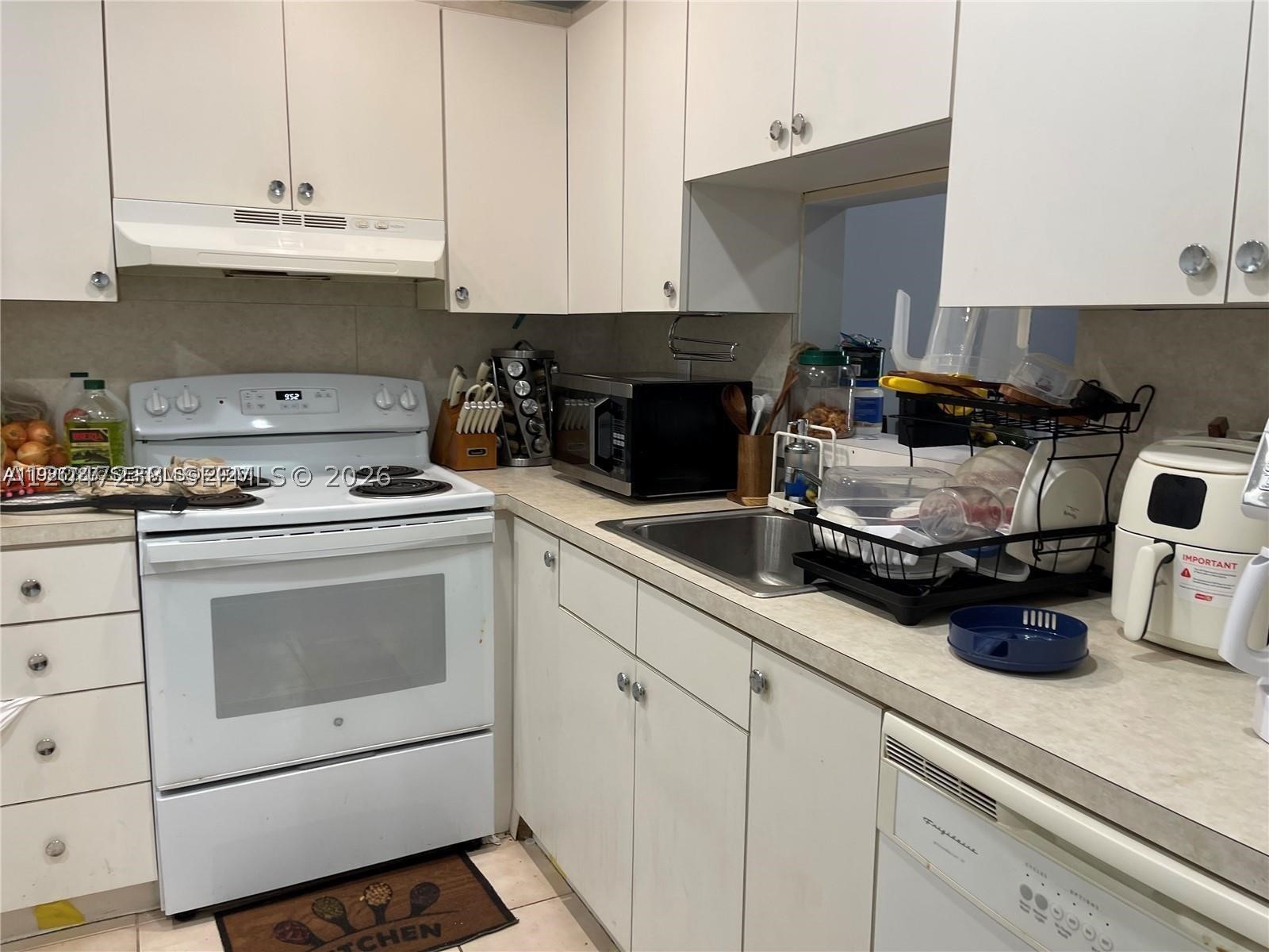 CAPRI GARDENS CONDO - Residential