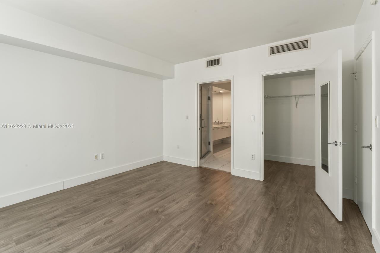 500 BRICKELL WEST CONDO - Residential Lease