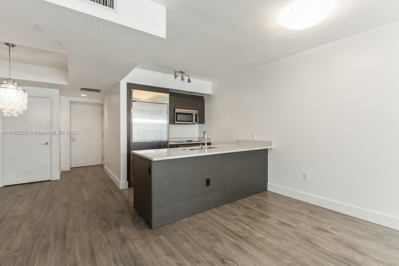 500 BRICKELL WEST CONDO - Residential Lease