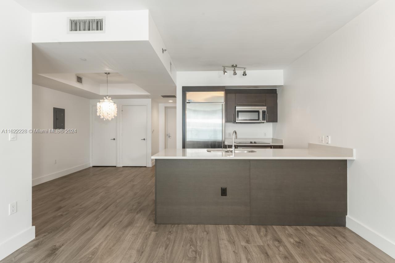 500 BRICKELL WEST CONDO - Residential Lease