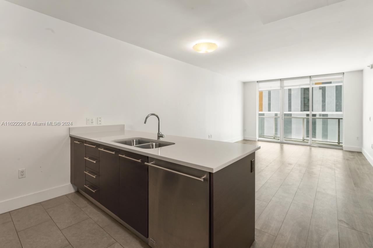 500 BRICKELL WEST CONDO - Residential Lease