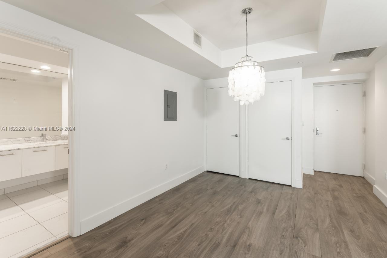 500 BRICKELL WEST CONDO - Residential Lease