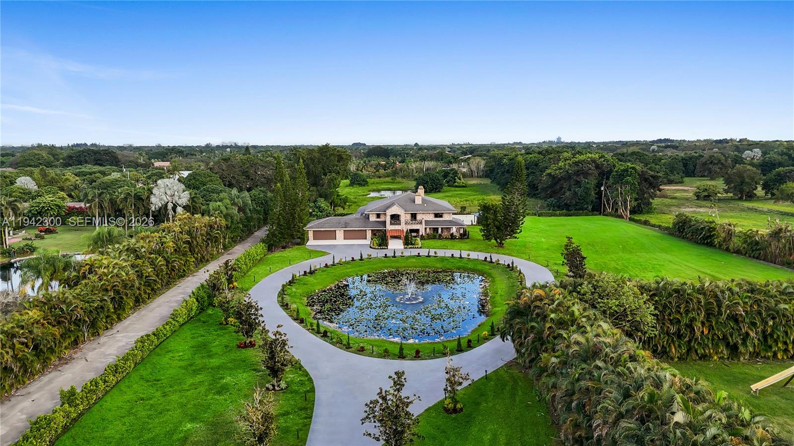 FLAMINGO GROVES - Residential