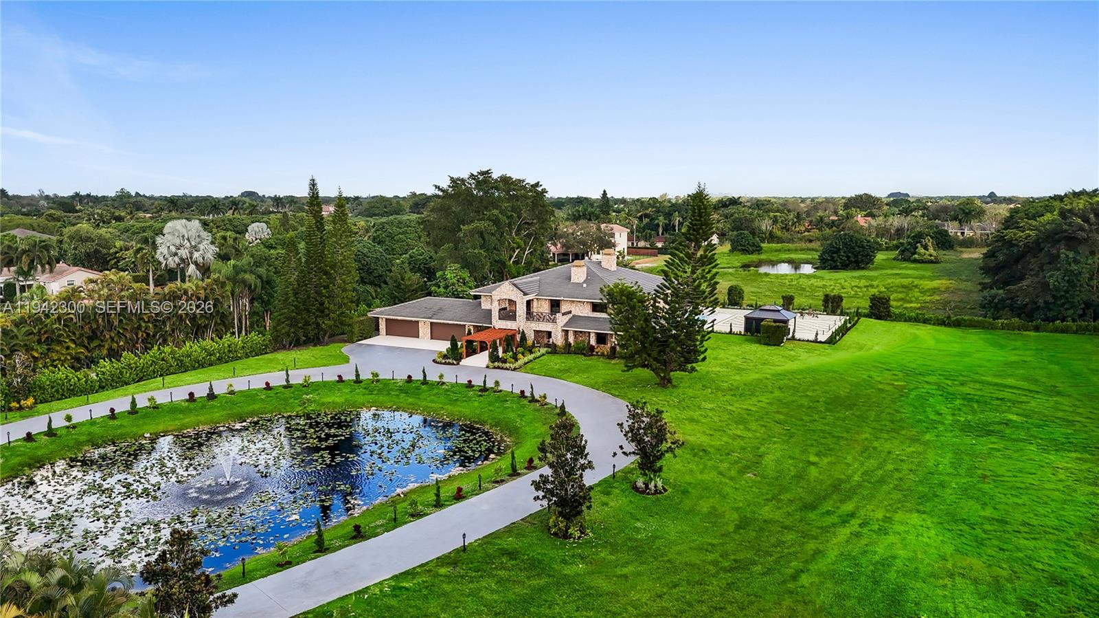 FLAMINGO GROVES - Residential