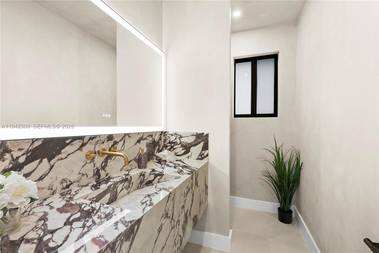 FLAMINGO GROVES - Residential