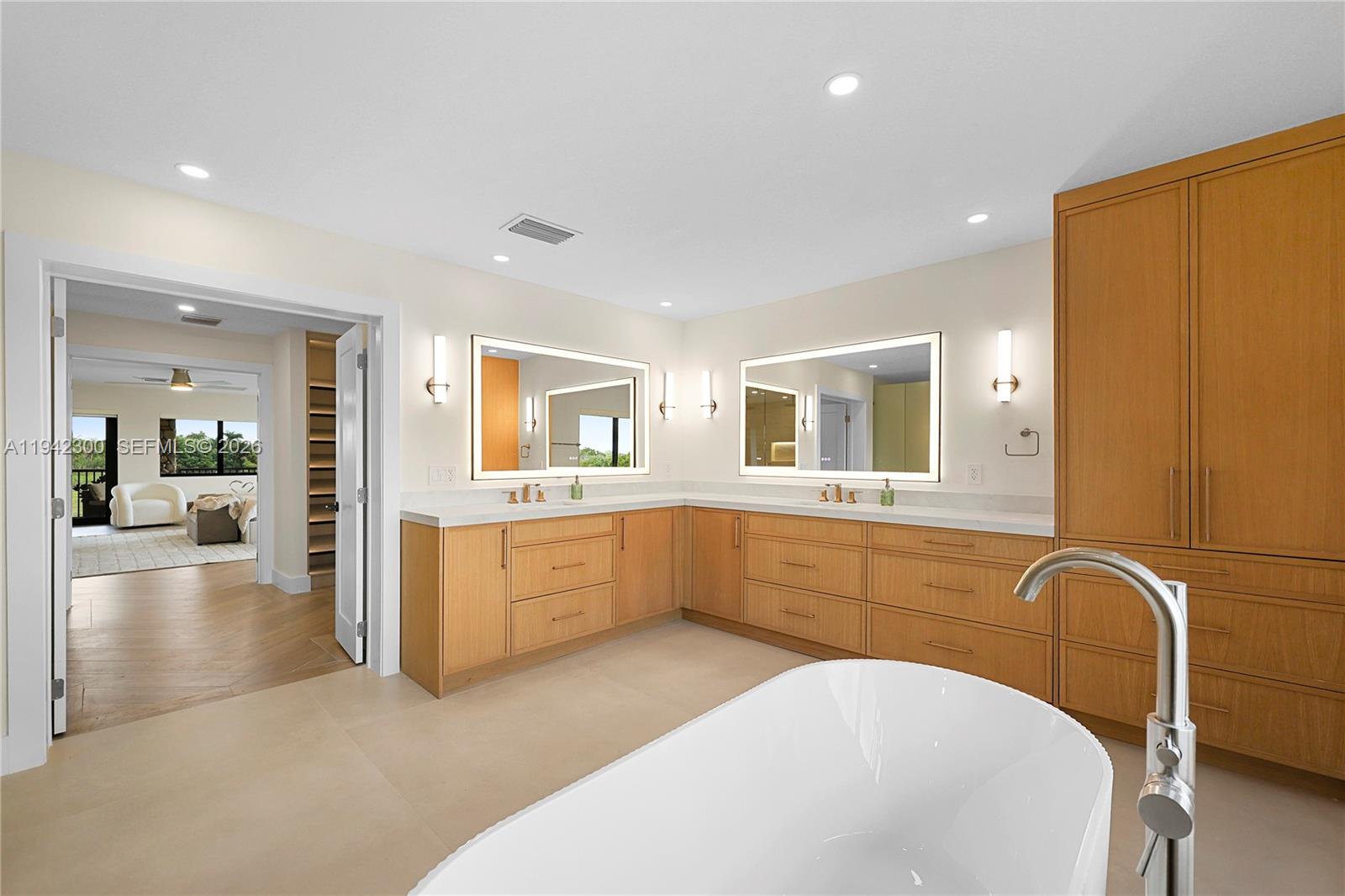 FLAMINGO GROVES - Residential