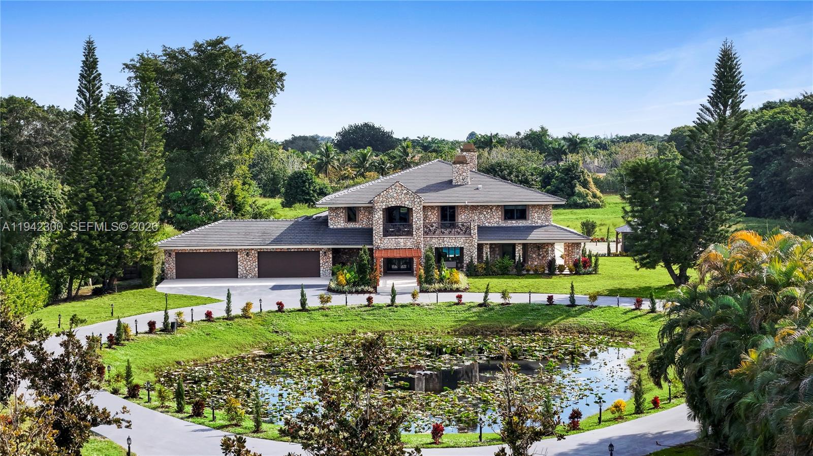 FLAMINGO GROVES - Residential