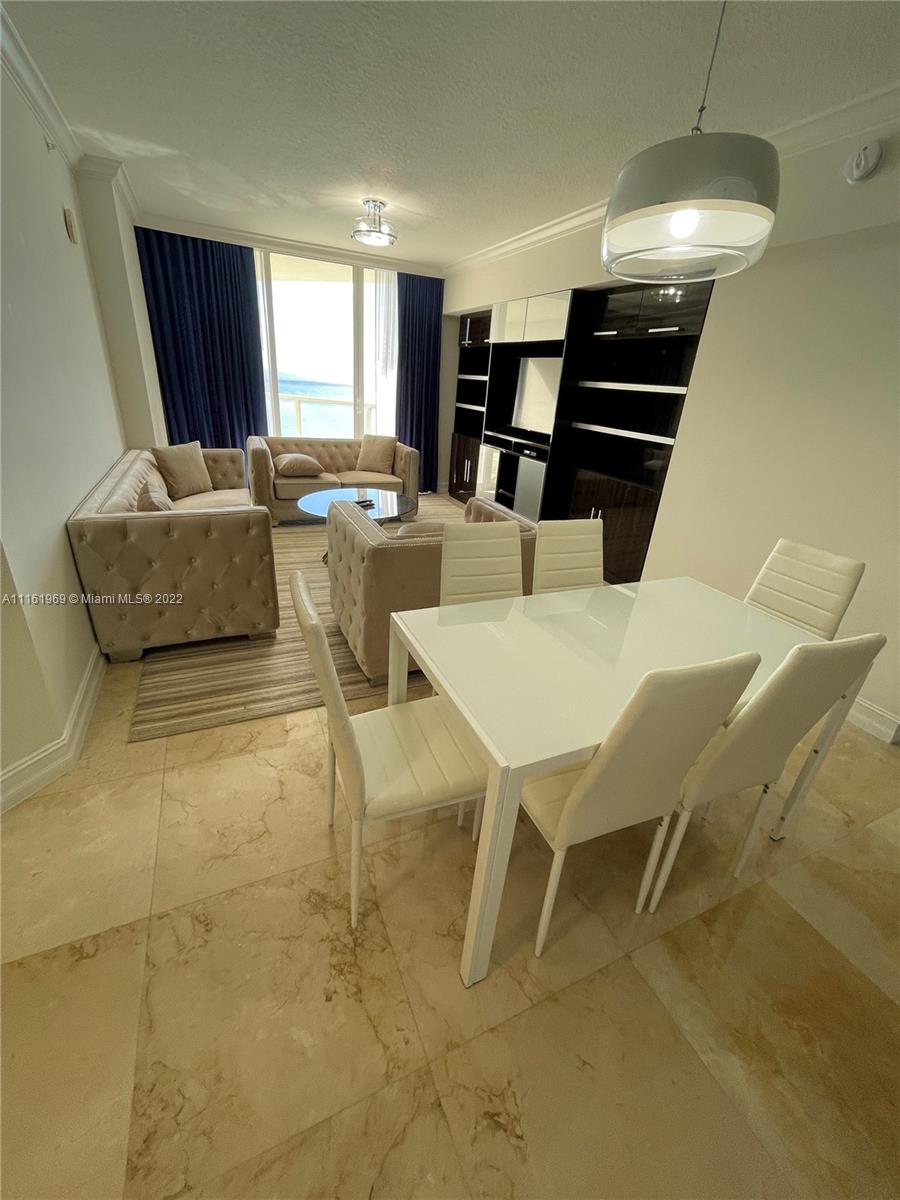 LA PERLA CONDO - Residential Lease