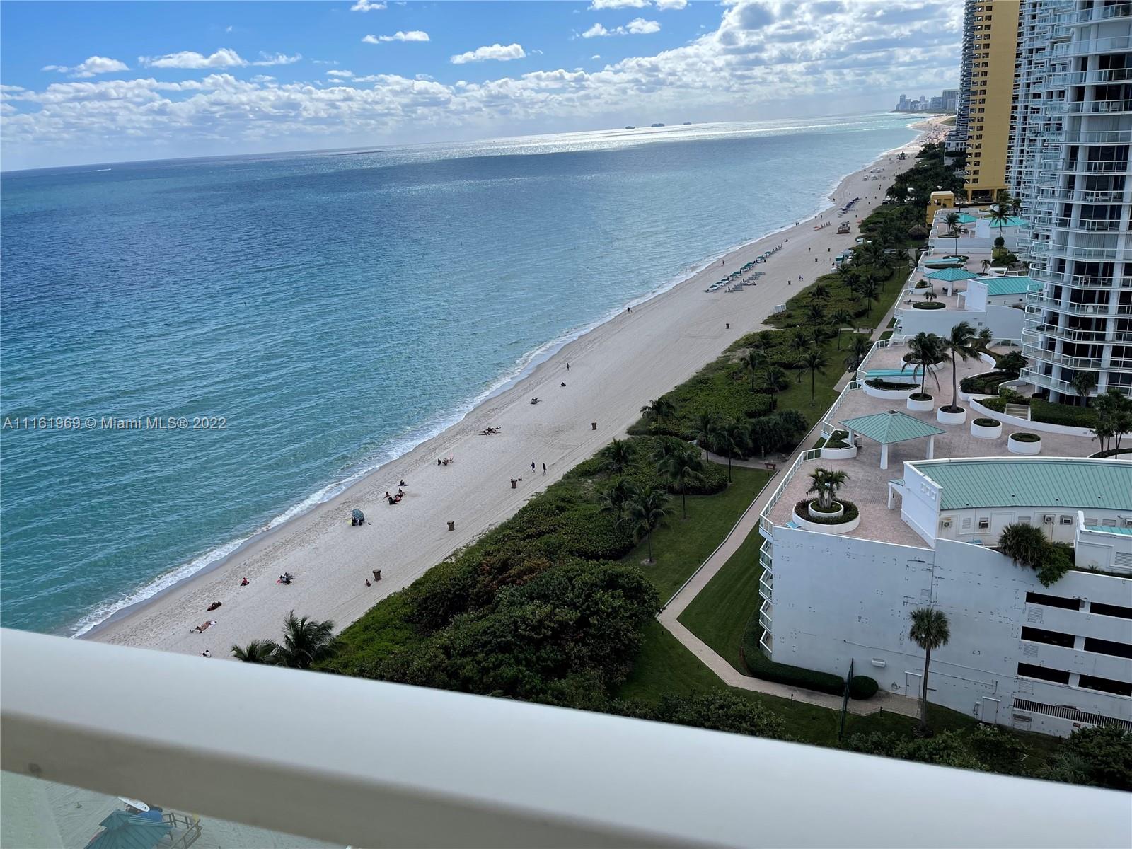 LA PERLA CONDO - Residential Lease