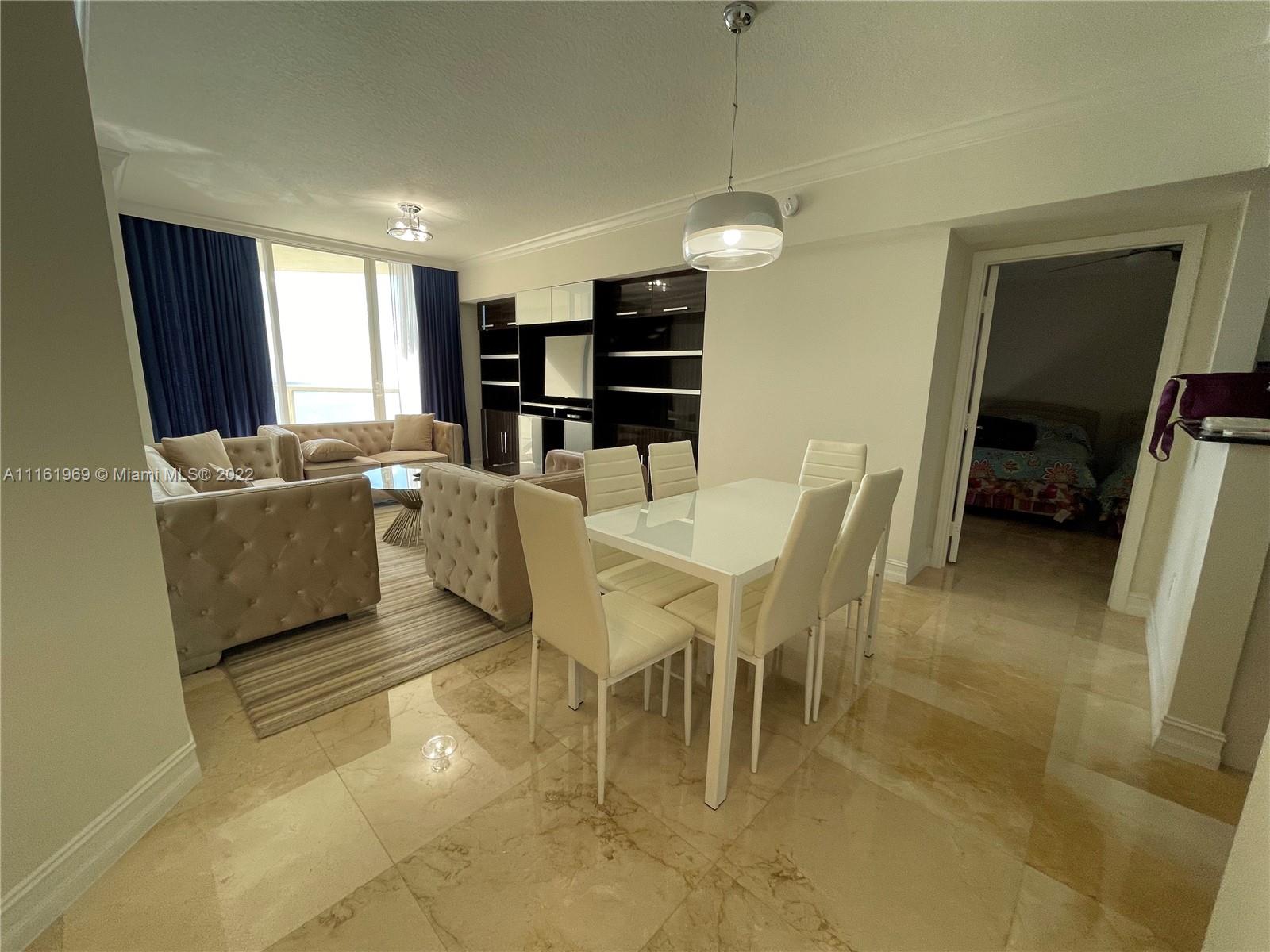LA PERLA CONDO - Residential Lease