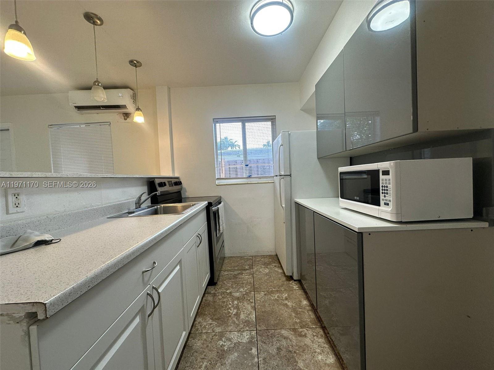 ATLANTIC SHORES DIXIE HIG - Residential Lease