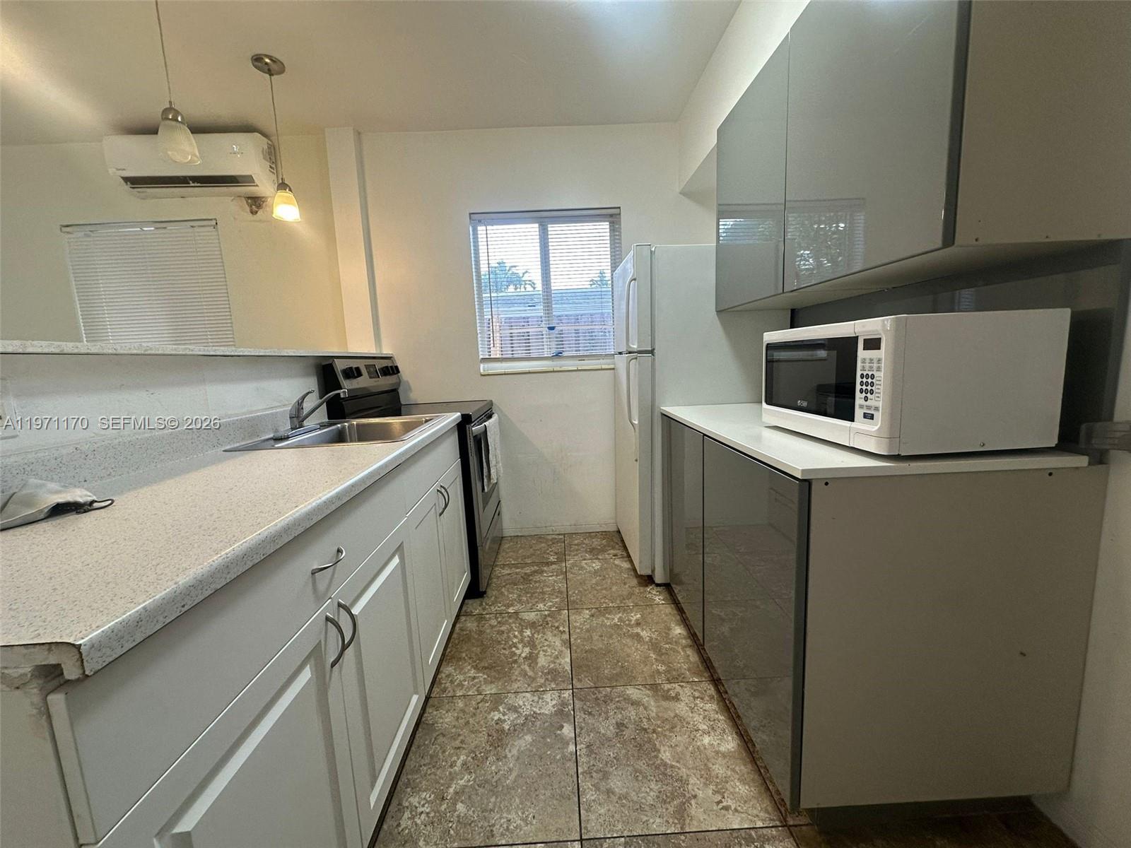 ATLANTIC SHORES DIXIE HIG - Residential Lease