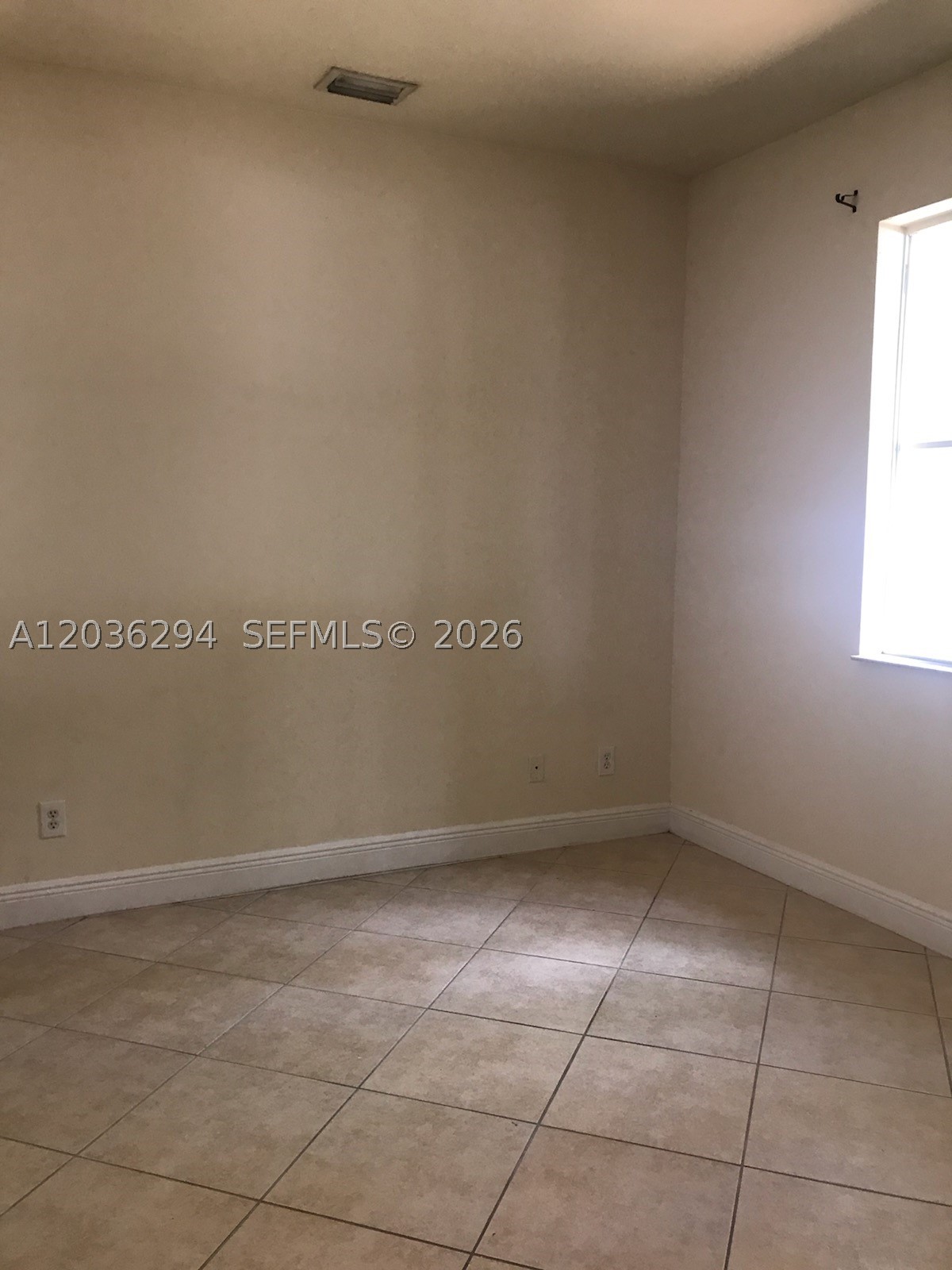 MOWRY VILLAS - Residential Lease